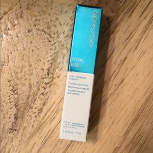 Colorescience Total Eye